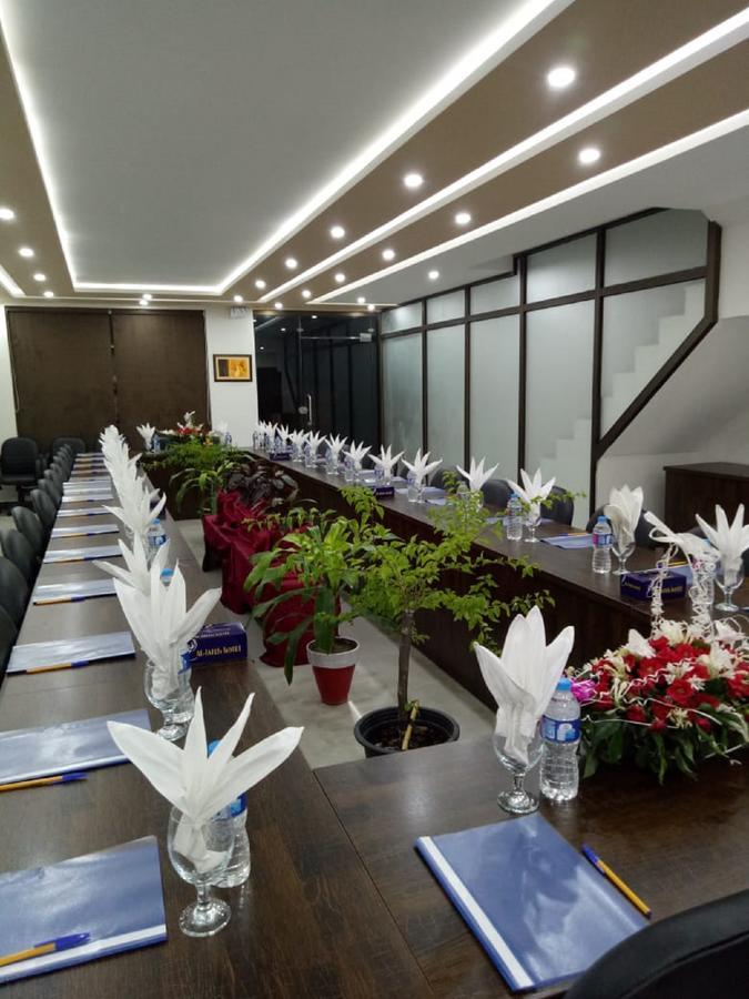 Al-Fateh Hotel Lahore Bagian luar foto