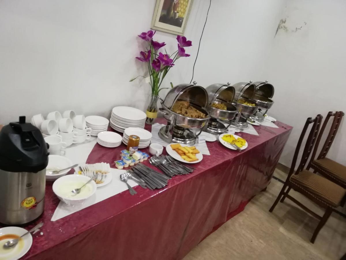 Al-Fateh Hotel Lahore Bagian luar foto